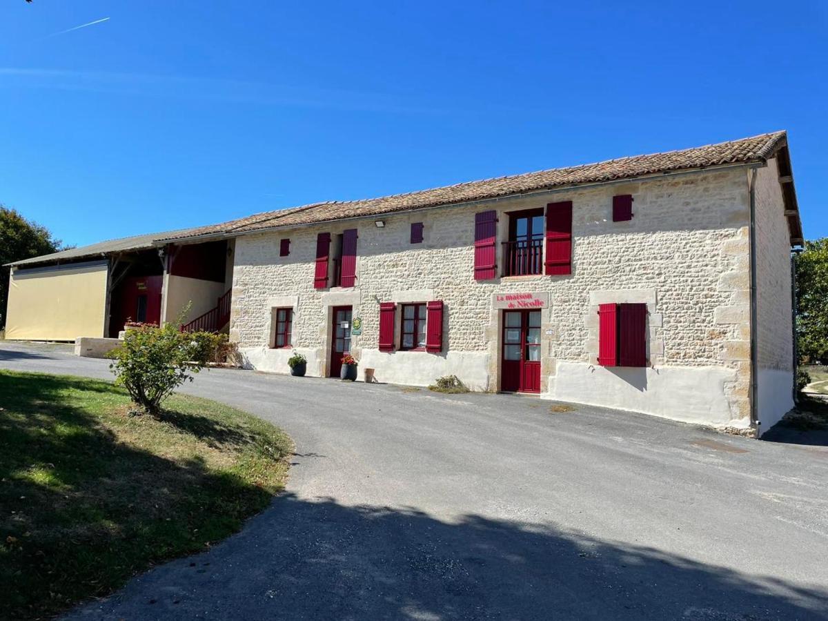 Chambres D'Hotes Du Puy D'Anche Sauze-Vaussais ภายนอก รูปภาพ