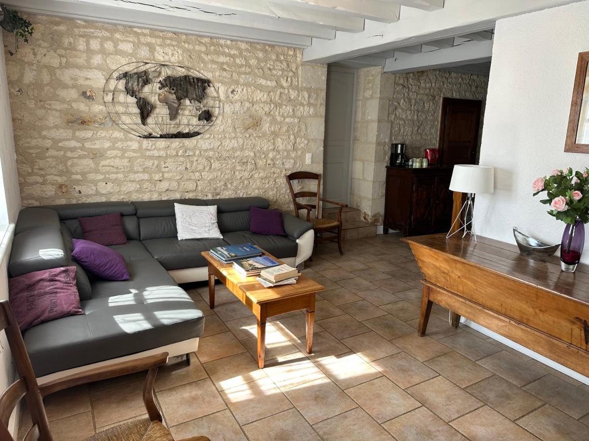 Chambres D'Hotes Du Puy D'Anche Sauze-Vaussais ภายนอก รูปภาพ